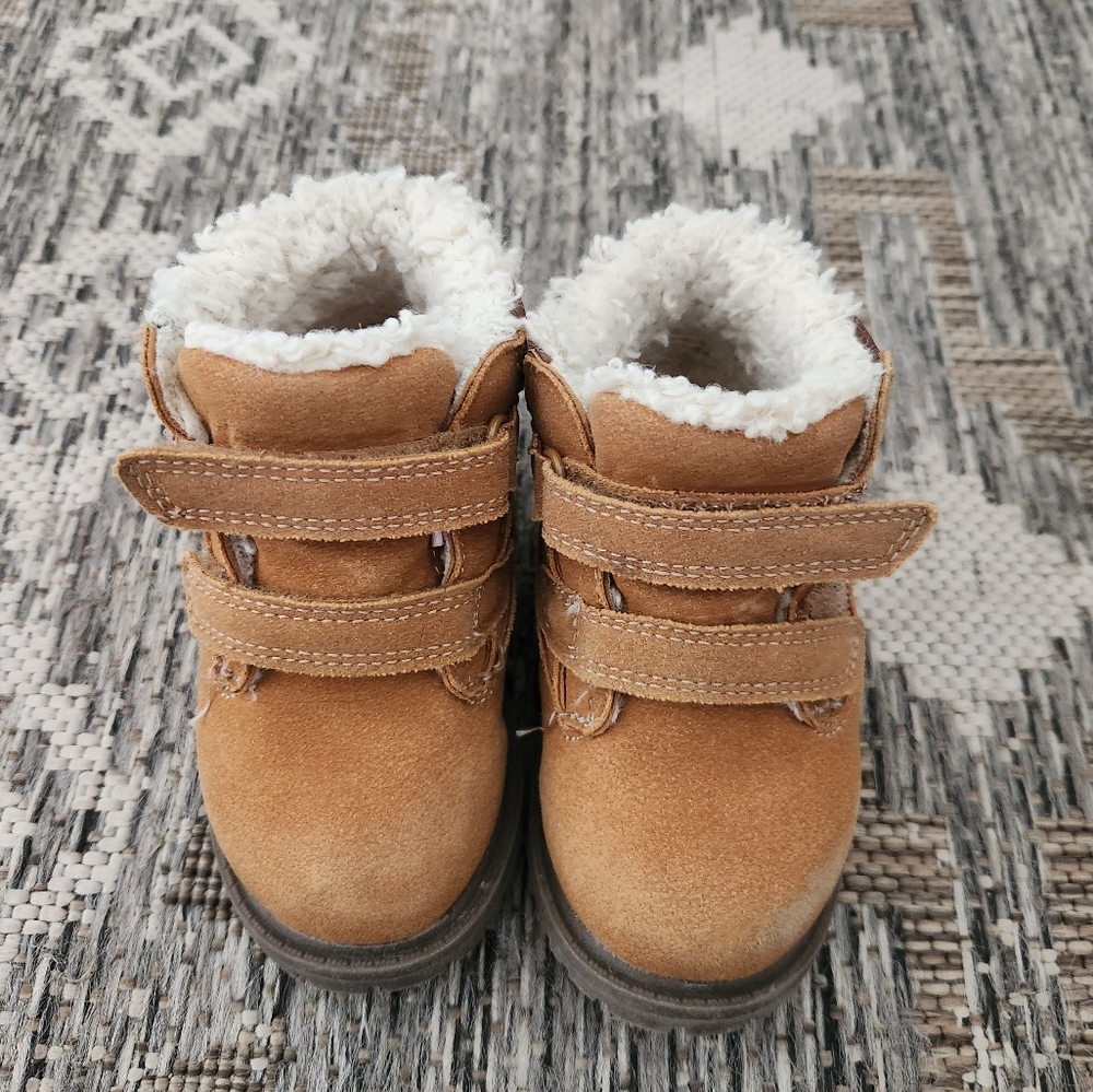 Joe Fresh Toddler Velcro Boots Sz 6